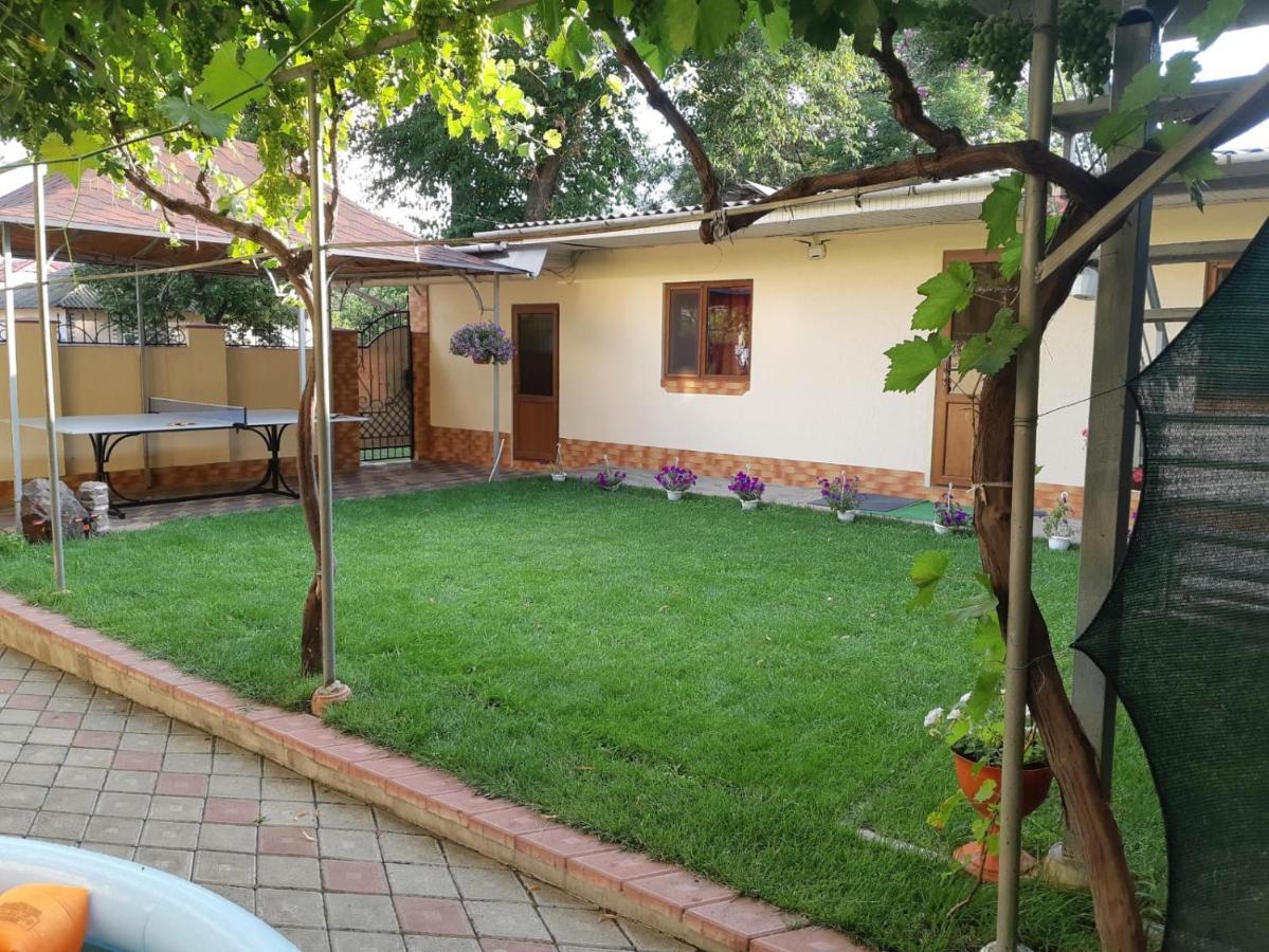 Aparthotel Casa Ala Cahul Esterno foto