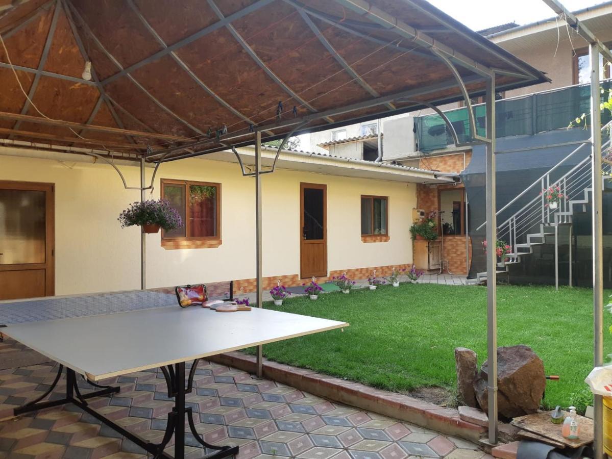 Aparthotel Casa Ala Cahul Esterno foto